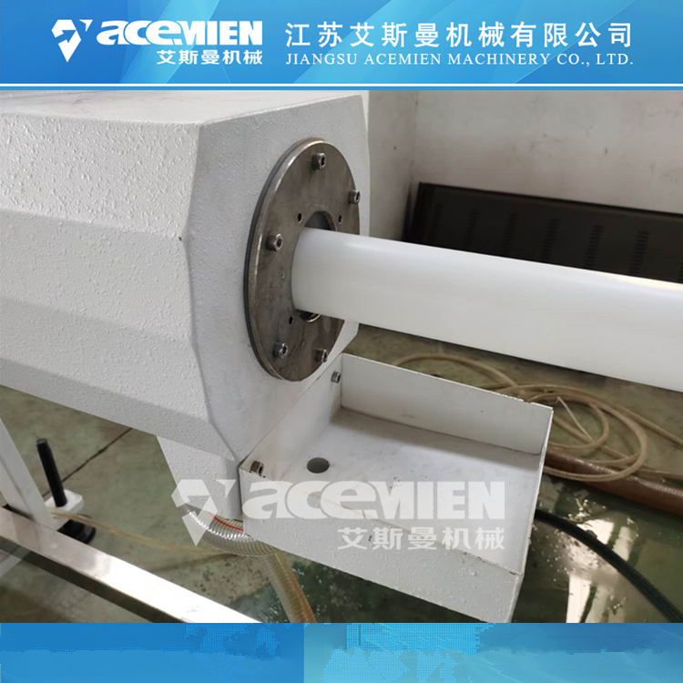 PVC110-315管材挤出机生产线设备 青岛PVC管材设备生产线电话