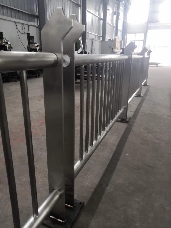 淄博不锈钢护栏厂家批发,不锈钢防护栏