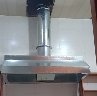 油烟风机 长沙饭店排烟管道安装 长沙霞科厨房设备有限公司