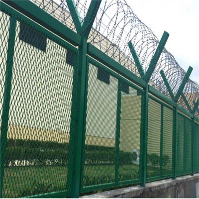 百瑞 钢柱装配式围栏网 边防军区隔离围护浸塑护栏网