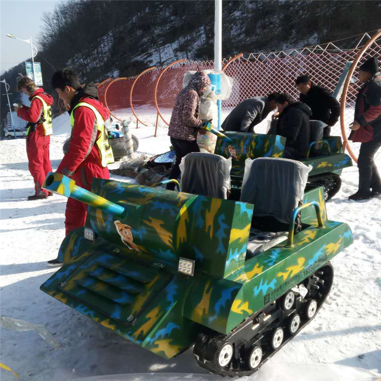 雪地冲锋坦克车 越野爬坡全地形适用坦克车材质