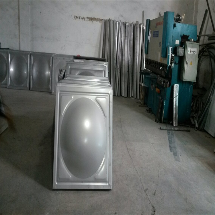 长沙方形不锈钢水箱 201工程保温水箱 位于湖南长沙