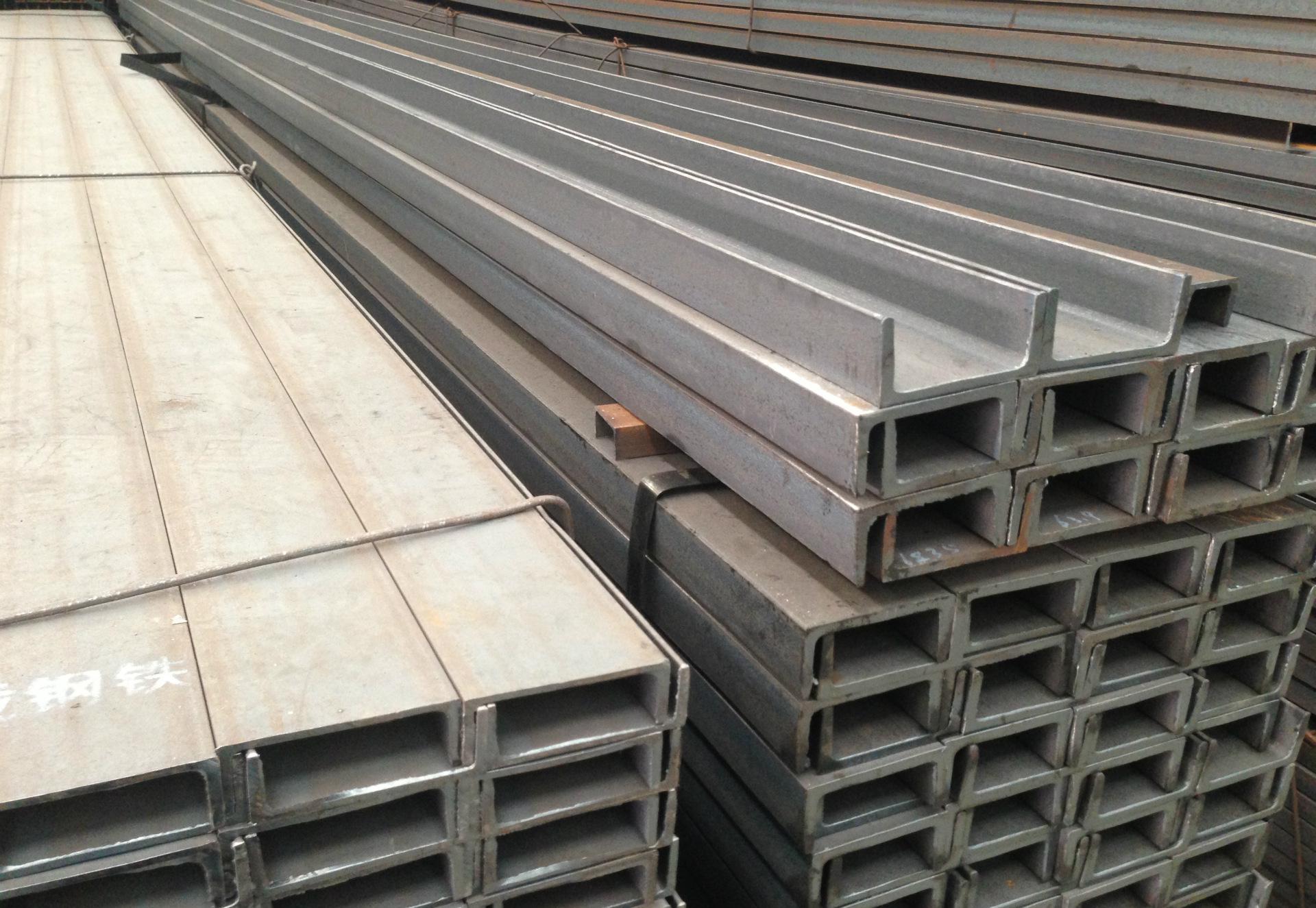 实体厂家生产C型钢、Z型钢、U型钢、几字型钢、角钢、光伏支架等各种冷弯型钢