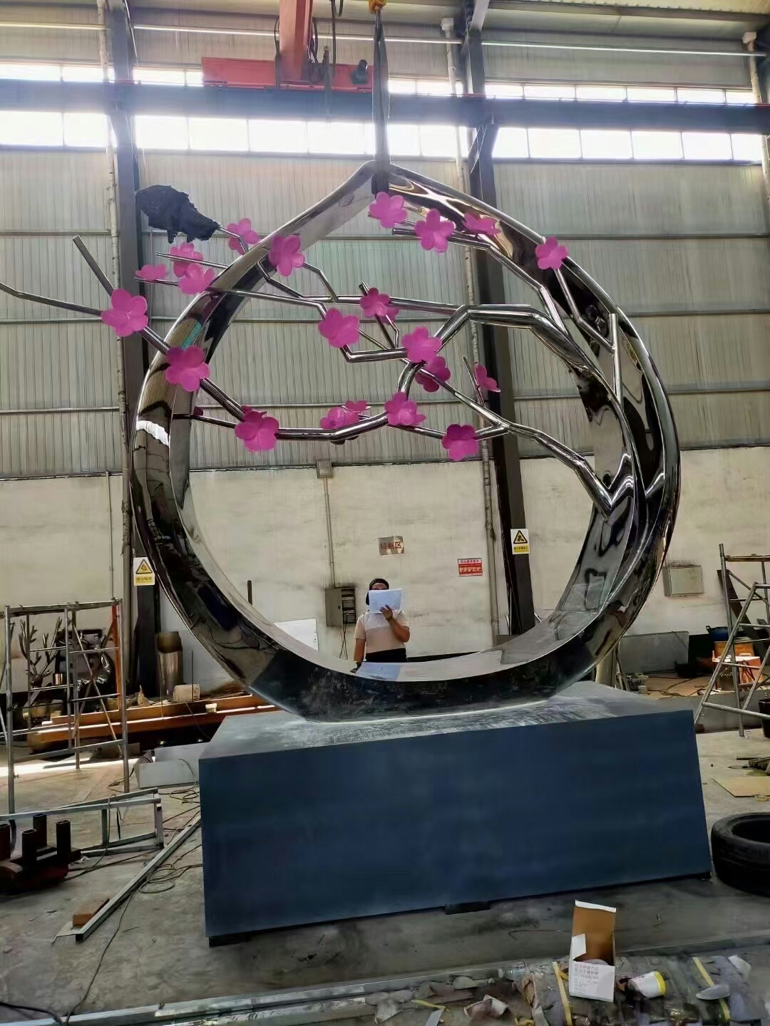 不锈钢艺术雕塑厂