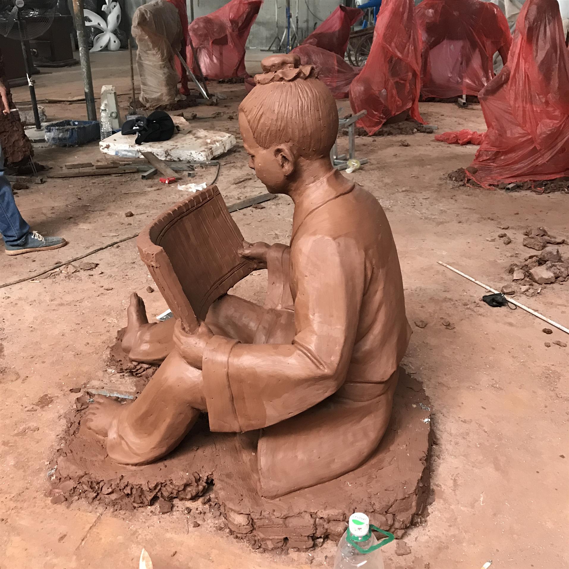 南京仿铜人物雕塑|人物雕塑摆件