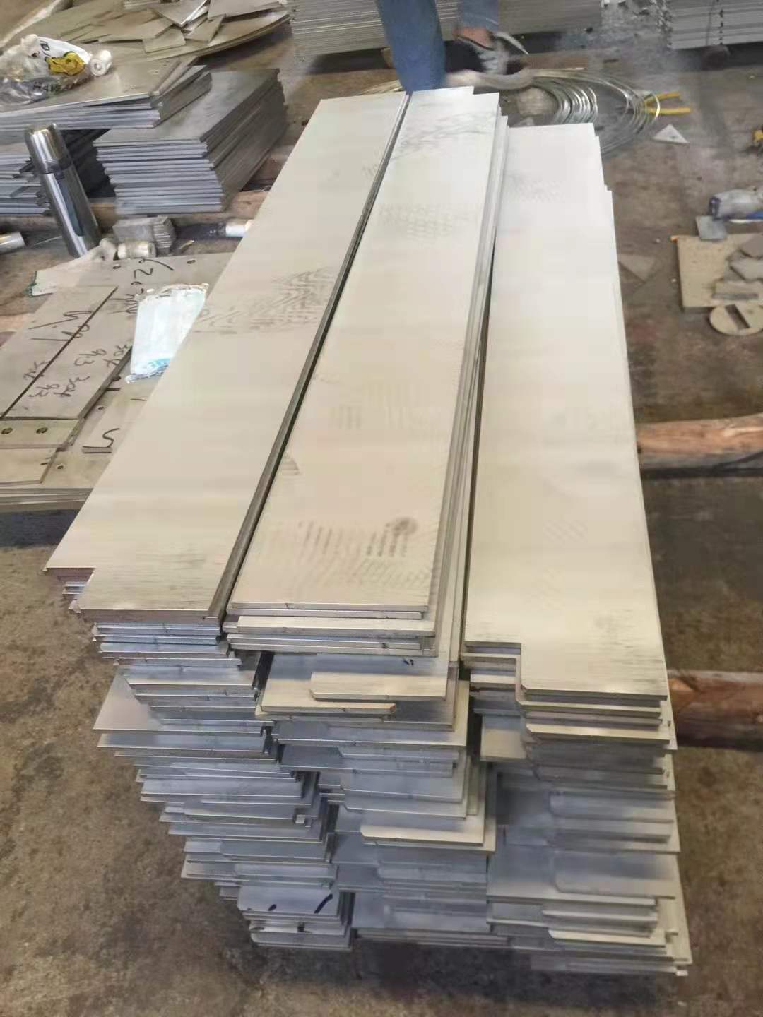 吉林不锈钢工业板加工公司 工业不锈钢板 定尺切割加工