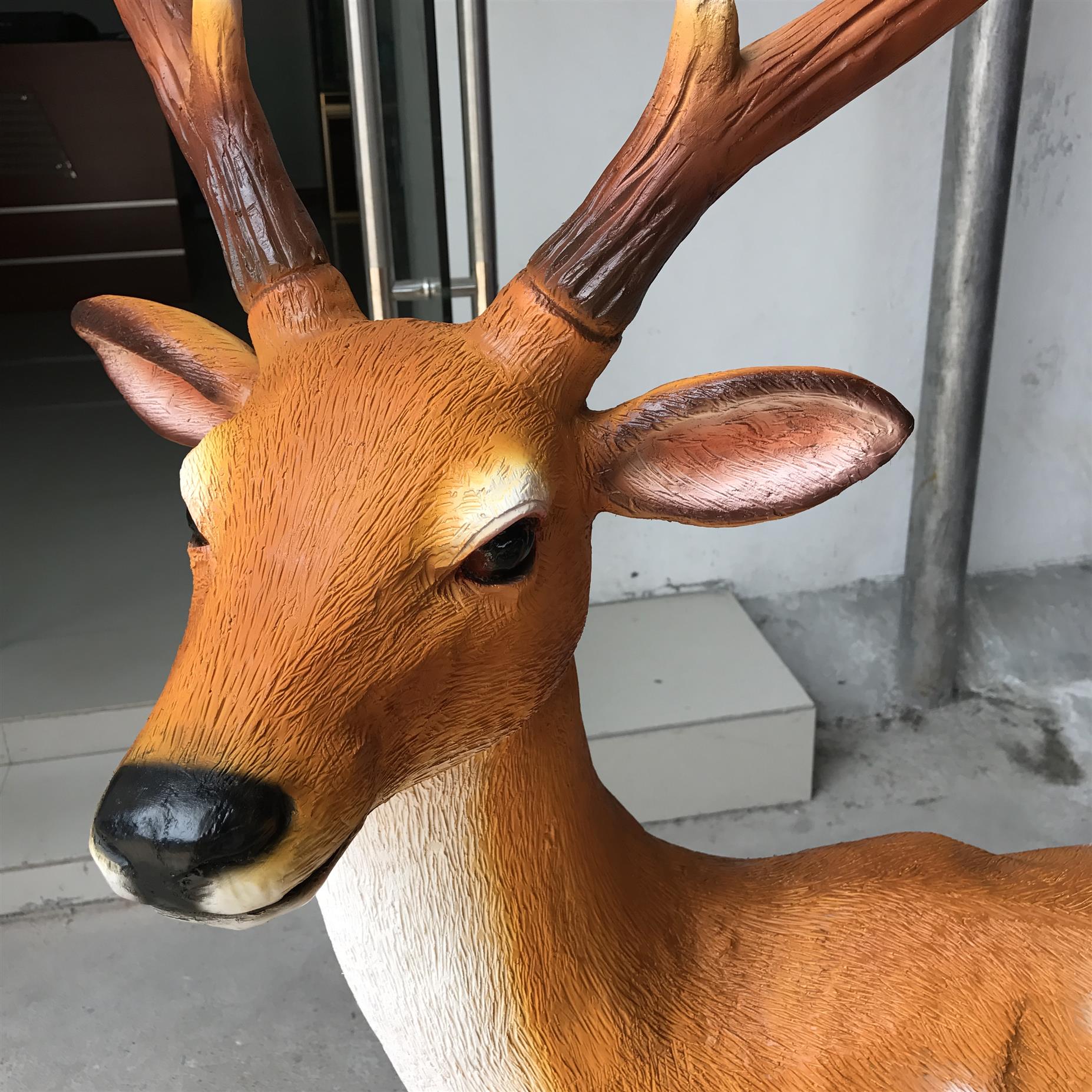 湘潭玻璃钢动物雕塑|彩绘雕塑