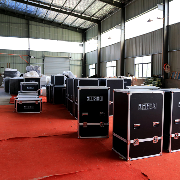 河南機器人包裝箱，展會箱生產廠家