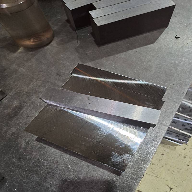 江苏盐城供应DHA1冷作模具钢材 精板加工 热处理