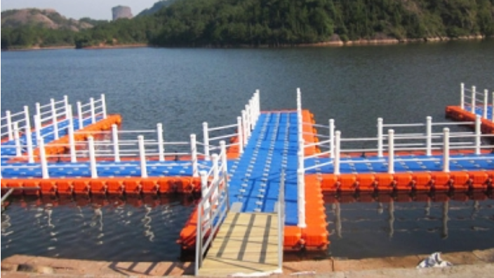 福建水上浮动码头是什么 台州霞光塑模供应
