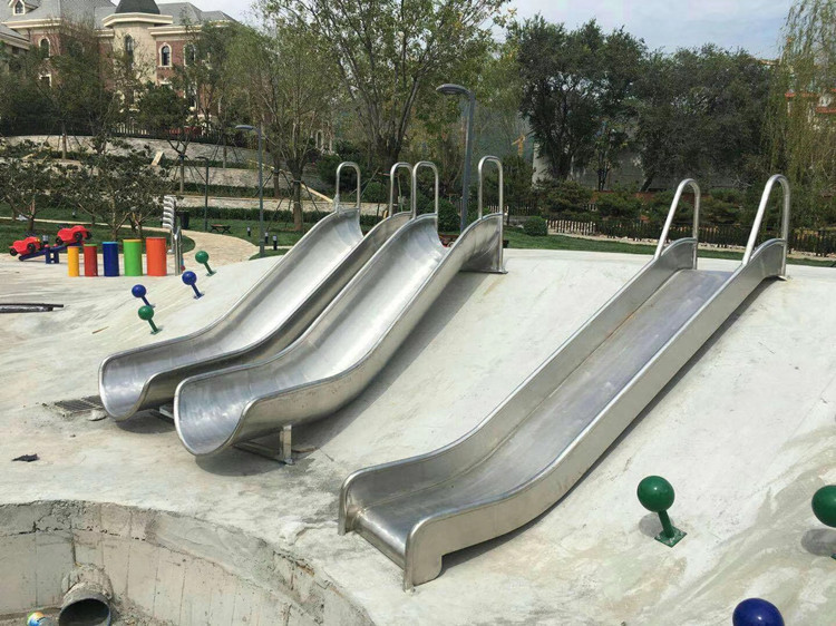 深圳非标儿童滑梯，户外不锈钢组合滑梯定制厂家