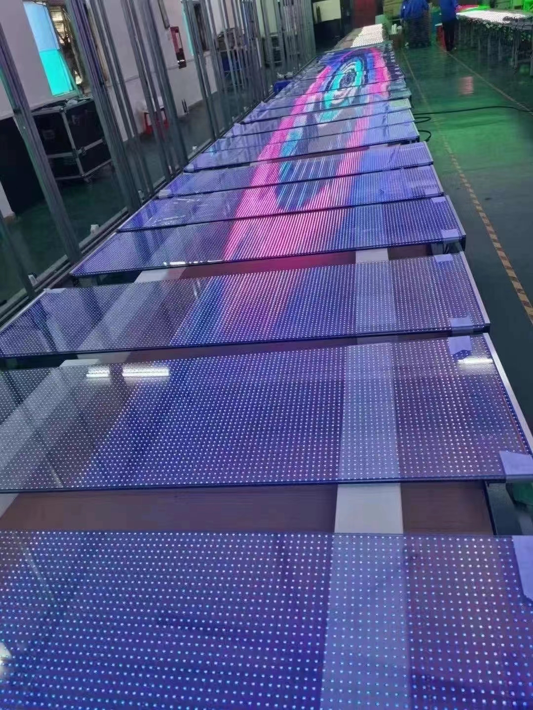 LED全彩透明光电玻璃显示屏