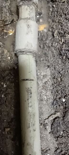如何检测自来水管道渗水位置、瓷板下的给水管漏水检测维修