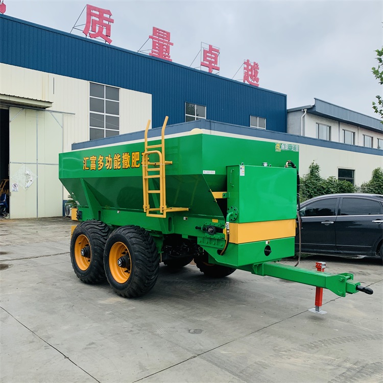 牵引式的撒粪车