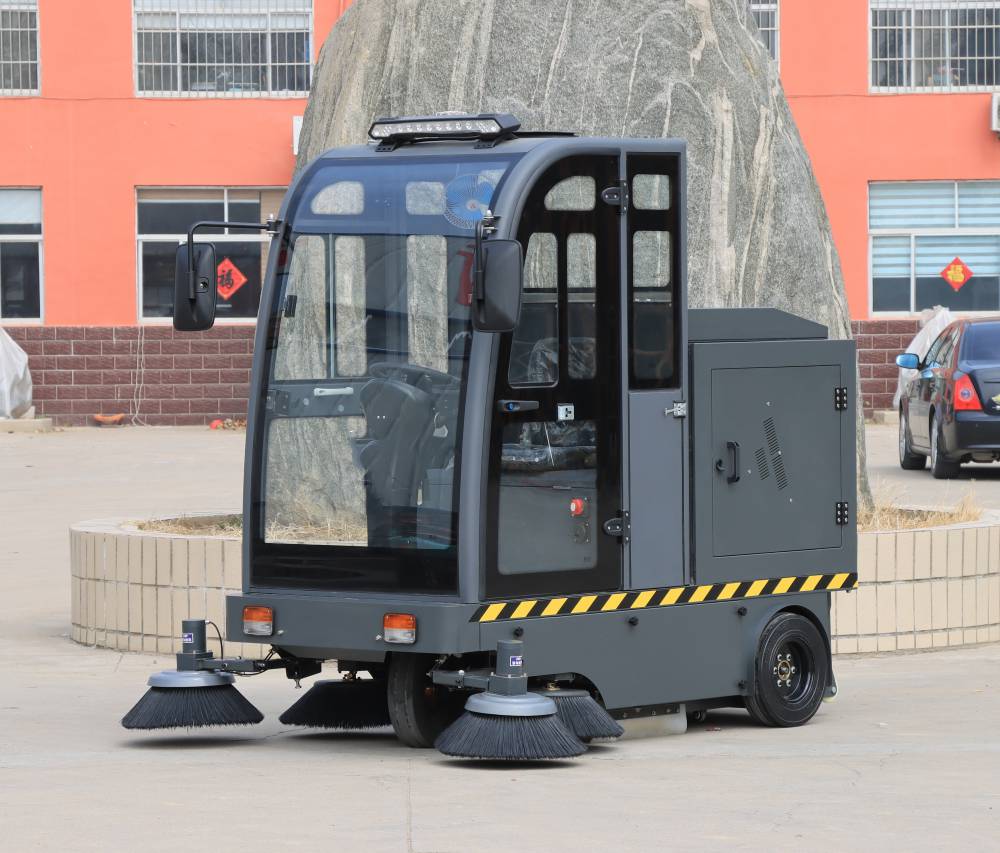 Sx300驾驶式扫地车 环卫电动路面清扫机户外园区吸尘扫地机
