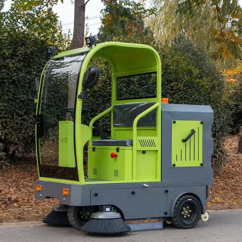 新款全封闭三轮驾驶式清扫车 电动户外马路扫地机道路清扫机