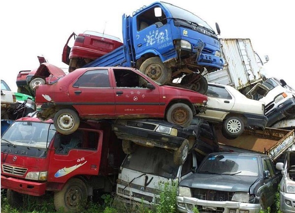 惠州报废车辆回收公司-正规报废厂销毁