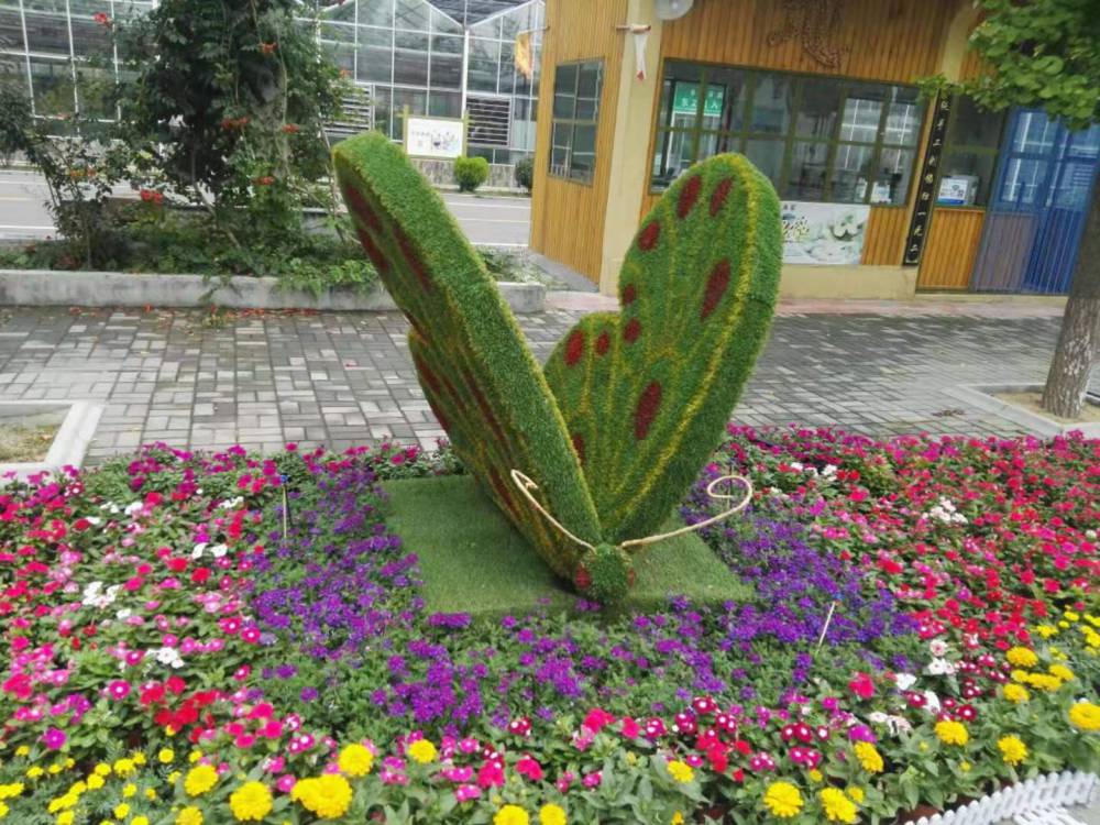 陕西西安景观绿雕生产厂家都江堰熊猫乐园成都绿雕植物定制