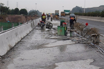 济南高速公路防撞墙切割拆除