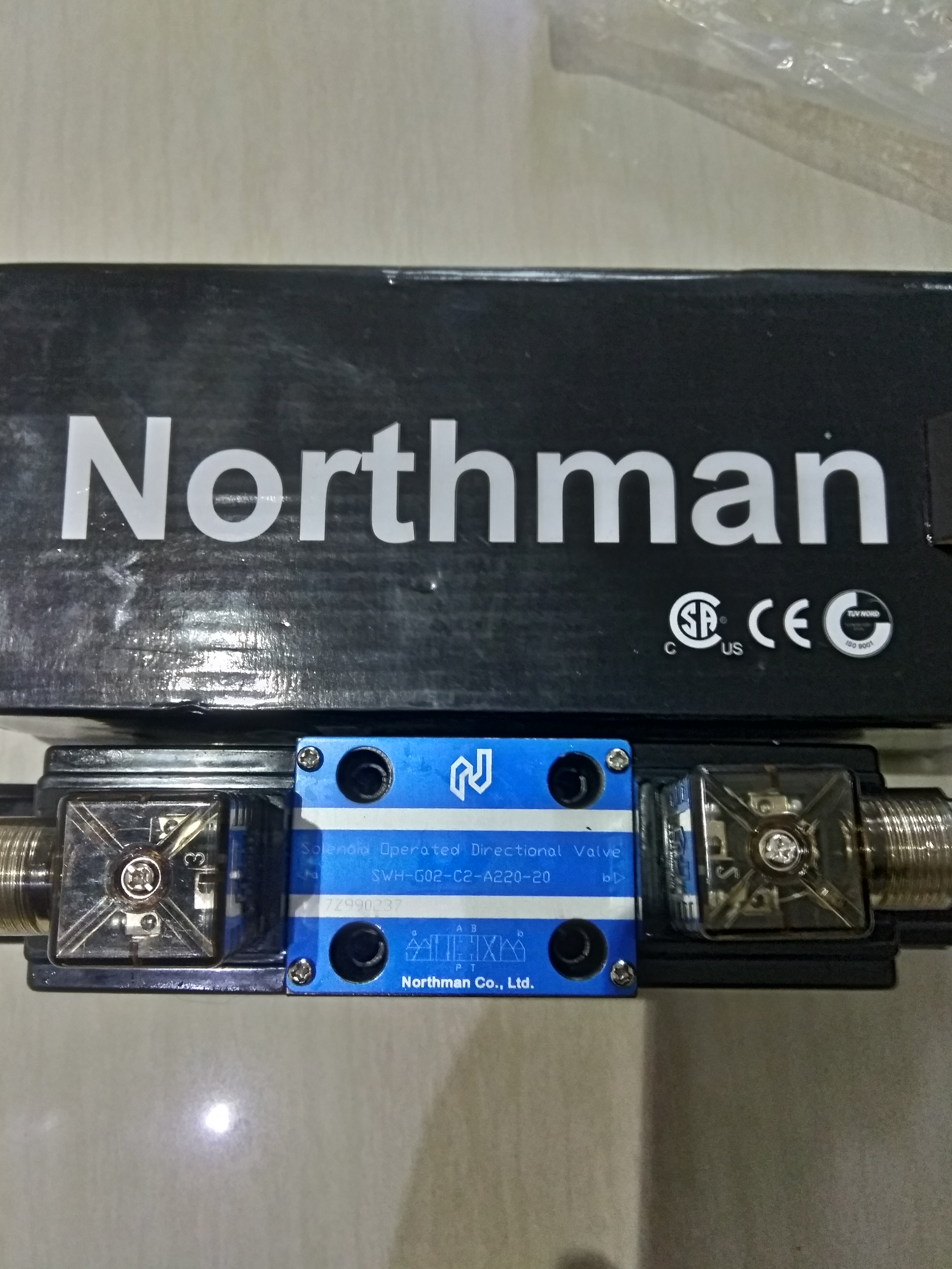 中国台湾Northman北部精机SWH-G0C4-A220-10电磁阀