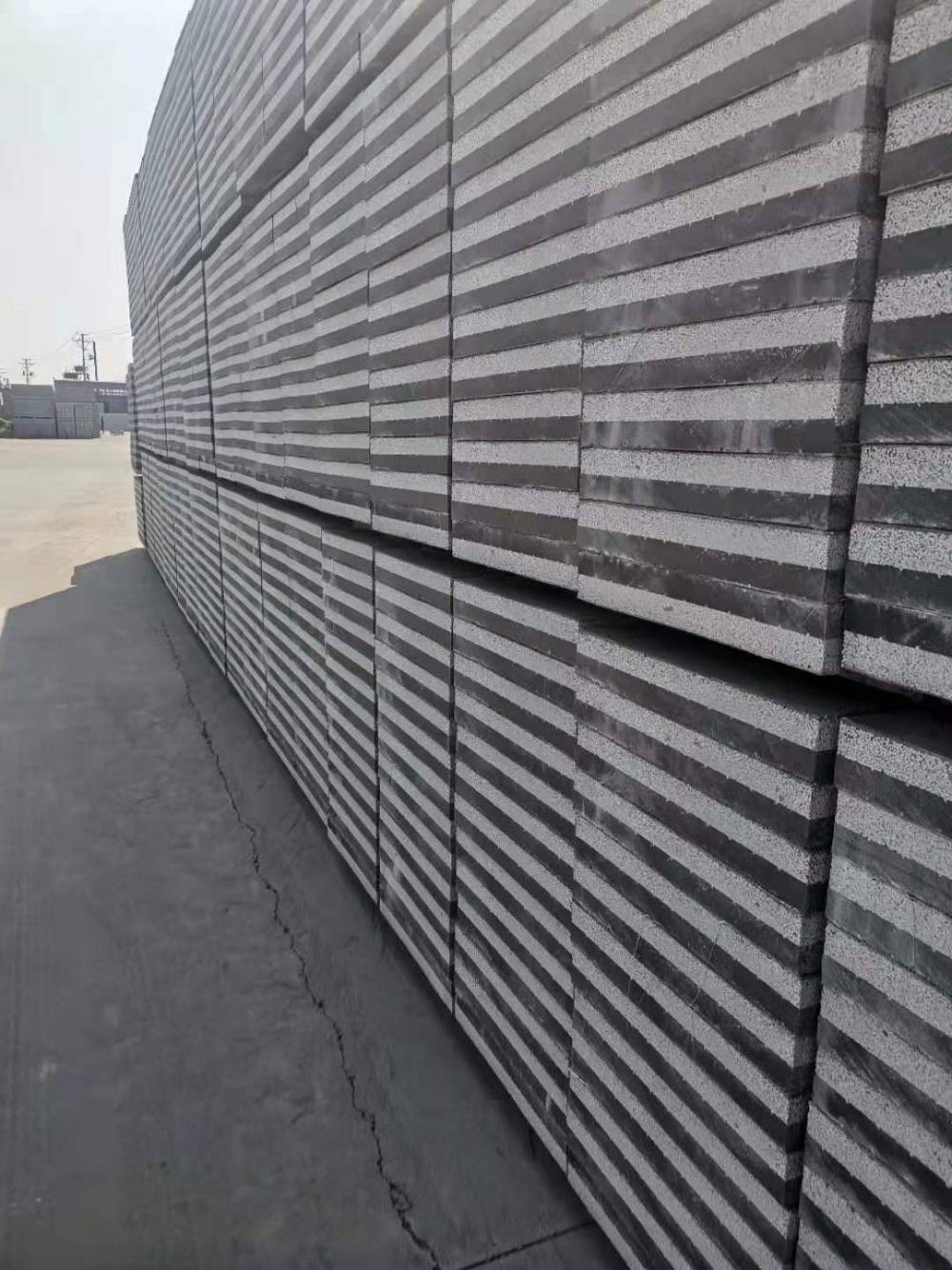 ZC钢塑点连现浇混凝土复合保温板 结构一体化系统 A级防火 河北厂家定制