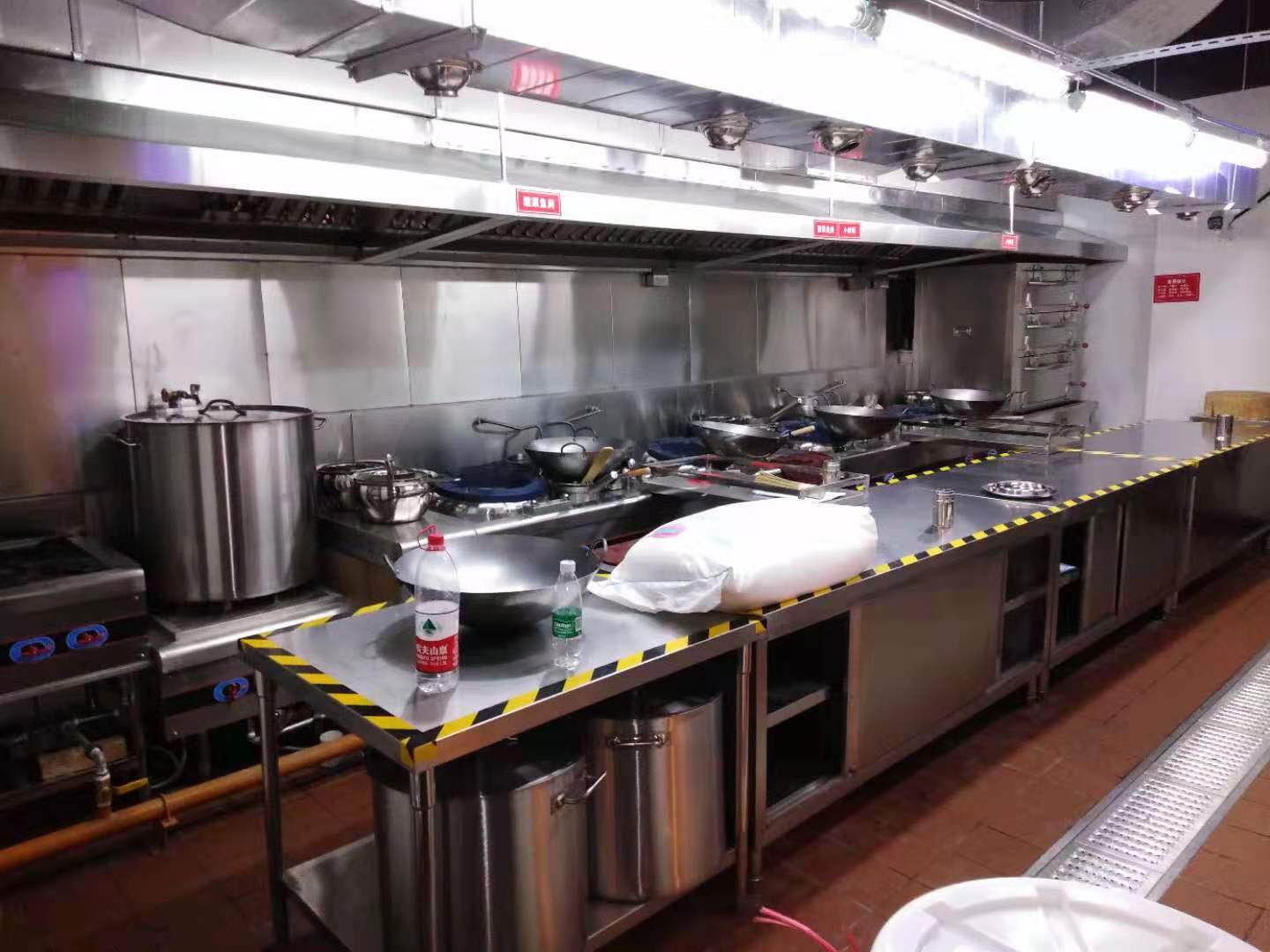 恵州市雍隆酒店餐馆厨房设备维修安装节能炉灶厨具炉具修理