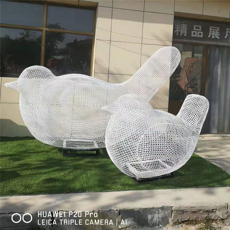 不锈钢丝编织镂空小鸟雕塑
