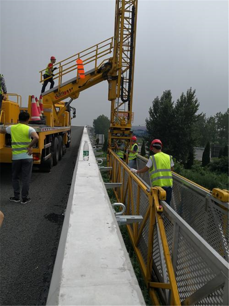 黄南桥梁检测车出租 桥梁检修车安装桥梁泄排水管