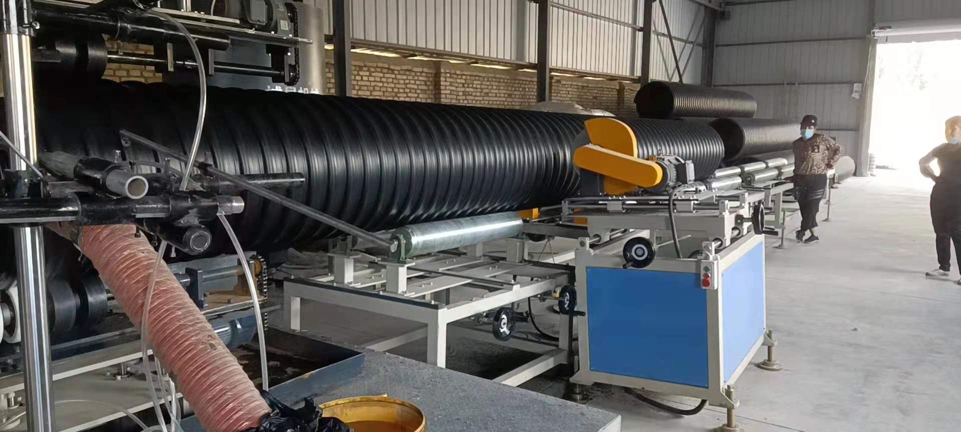 hdpe钢带增强波纹管生产线|塑钢大口径排污管设备