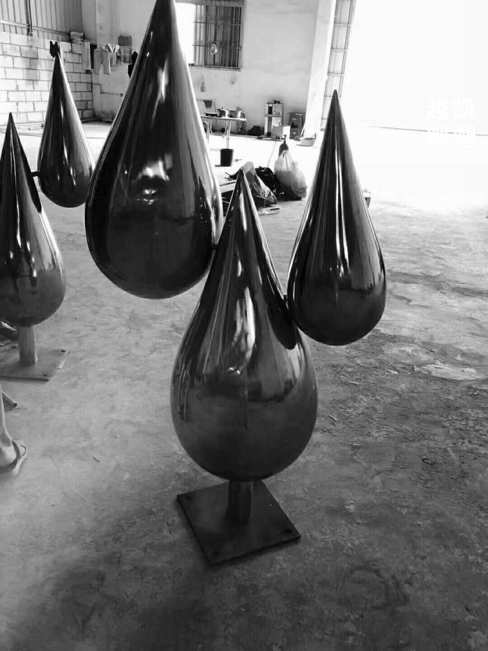 水滴雕塑标志厂-观赏型景观户外水滴雕塑