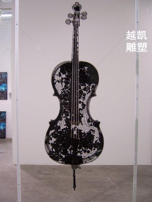 几何大提琴雕塑 市标雕塑 镂空大提琴雕塑厂家