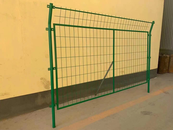 厂区隔离护栏 围墙铁栅栏 框架围栏现货供应