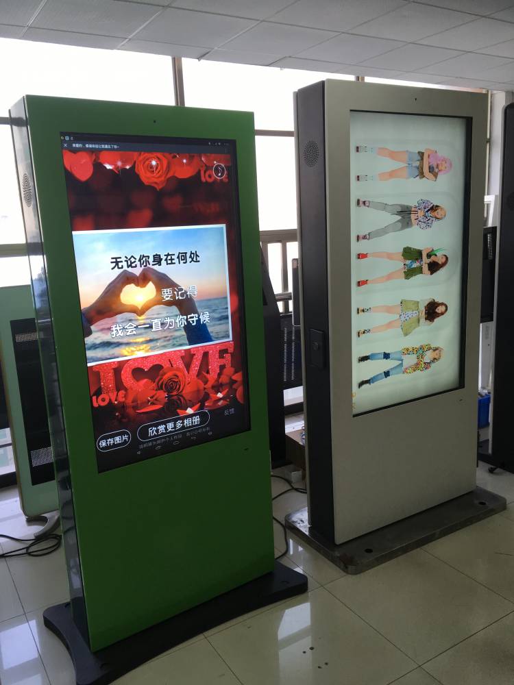 广东室外广告机供应55寸户外广告机 防潮 抗氧化