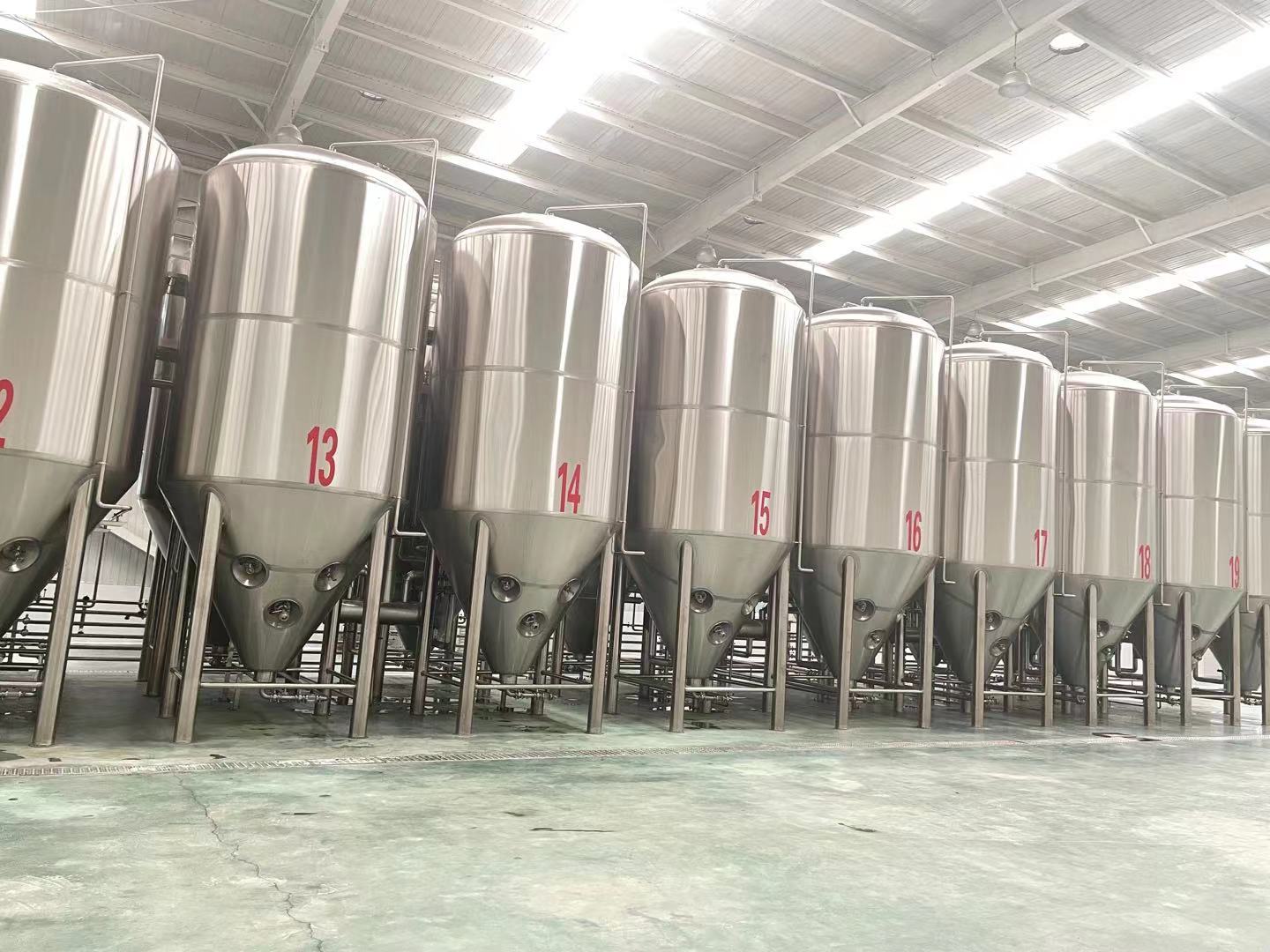 长春啤酒厂设备 日产1吨啤酒设备 精酿啤酒设备厂家