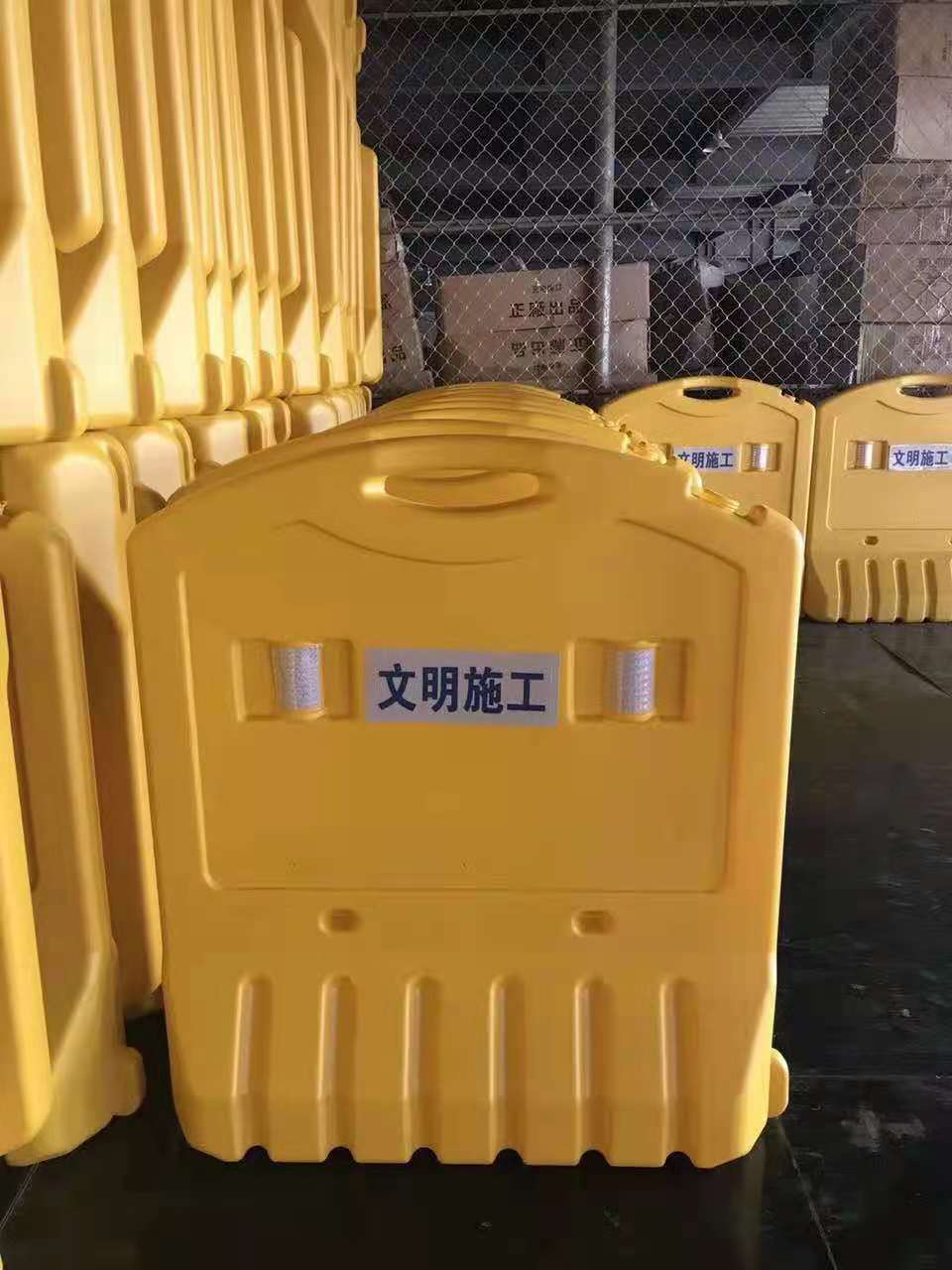 佛山警示柱护栏生产厂家