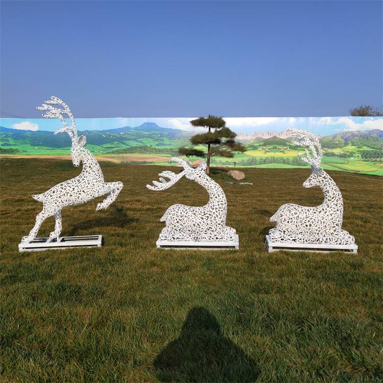 不锈钢镂空字母鹿雕塑 发光动物铁艺编织景观酒店装饰摆件