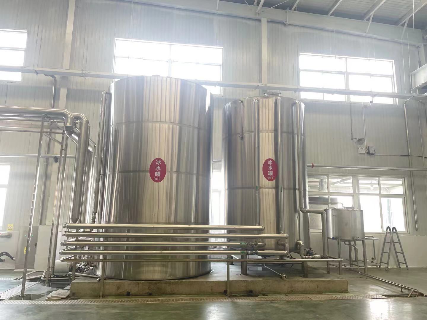 贵州精酿啤酒厂啤酒设备啤酒厂年产3000吨大型啤酒设备厂家