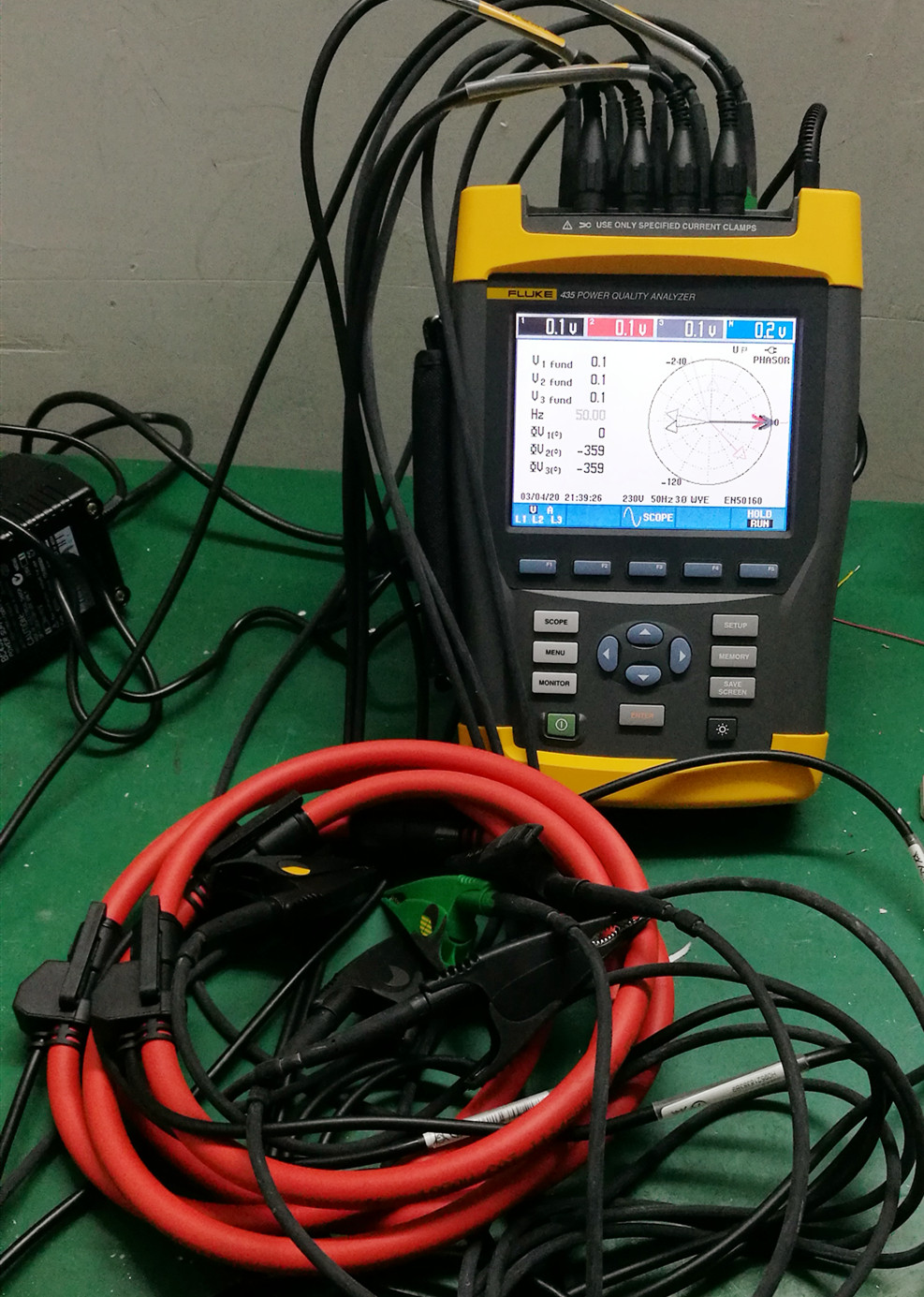 供應(yīng)二手FLUKE289C 福祿克/FLUKE289C 數(shù)字萬用表
