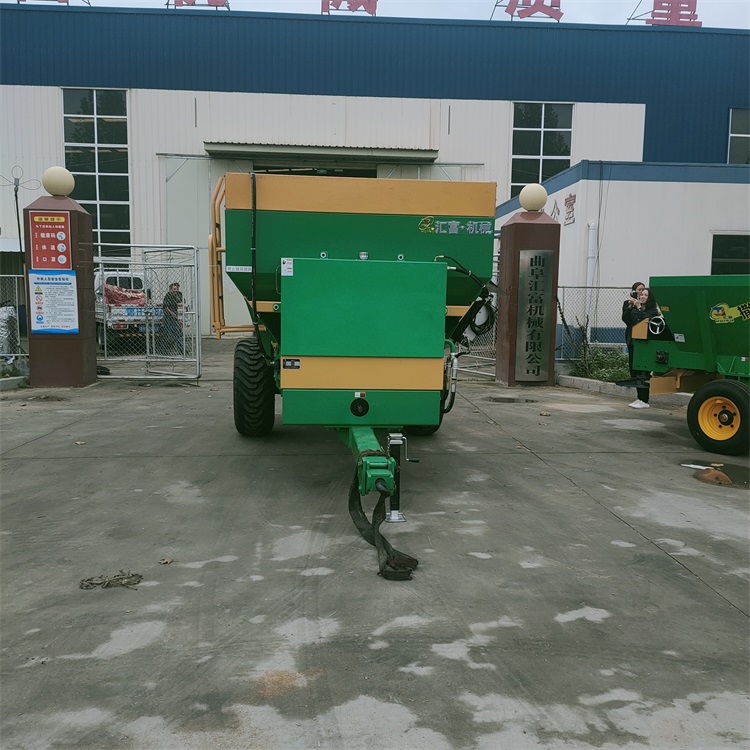 牵引式肥料车生产厂家 品质保证