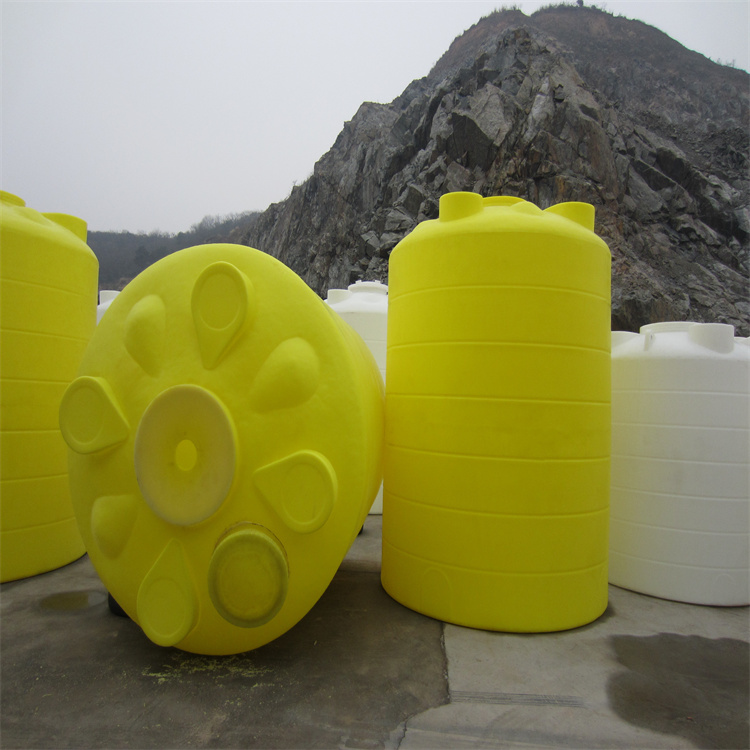 山东廊坊立式大型塑料水箱 消防大型水箱 滚塑一次成型