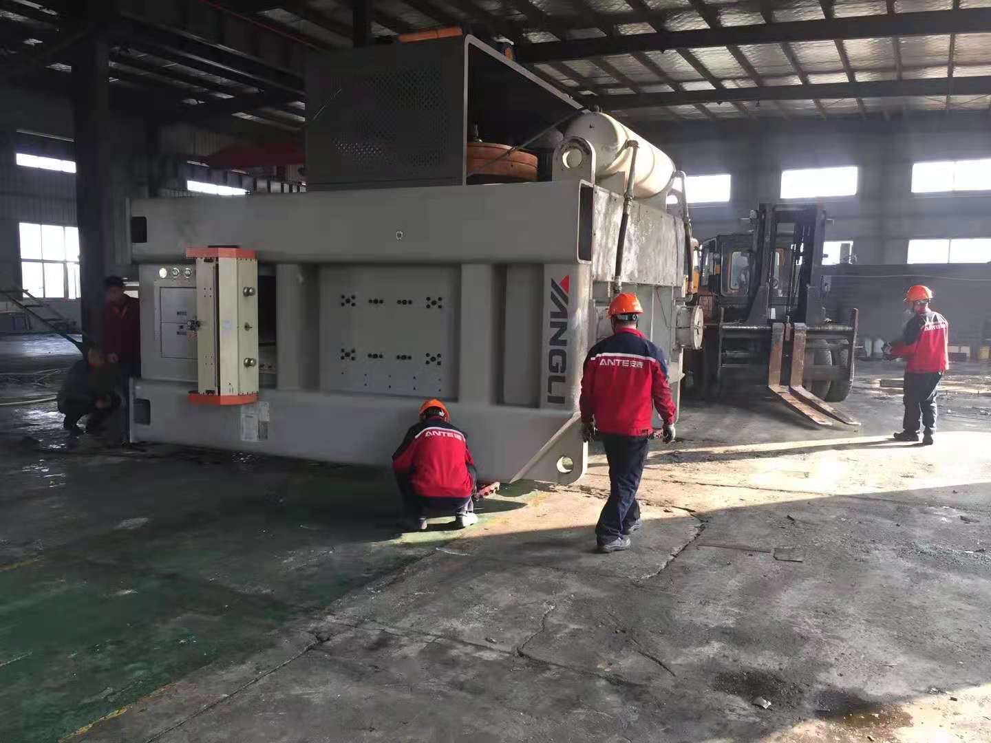上海工厂设备吊装运输 起重搬运