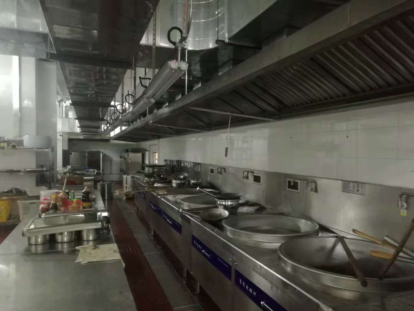 河源市广旭酒店饭店酒楼餐厅商用厨房设备生产厂家设计安装厨具