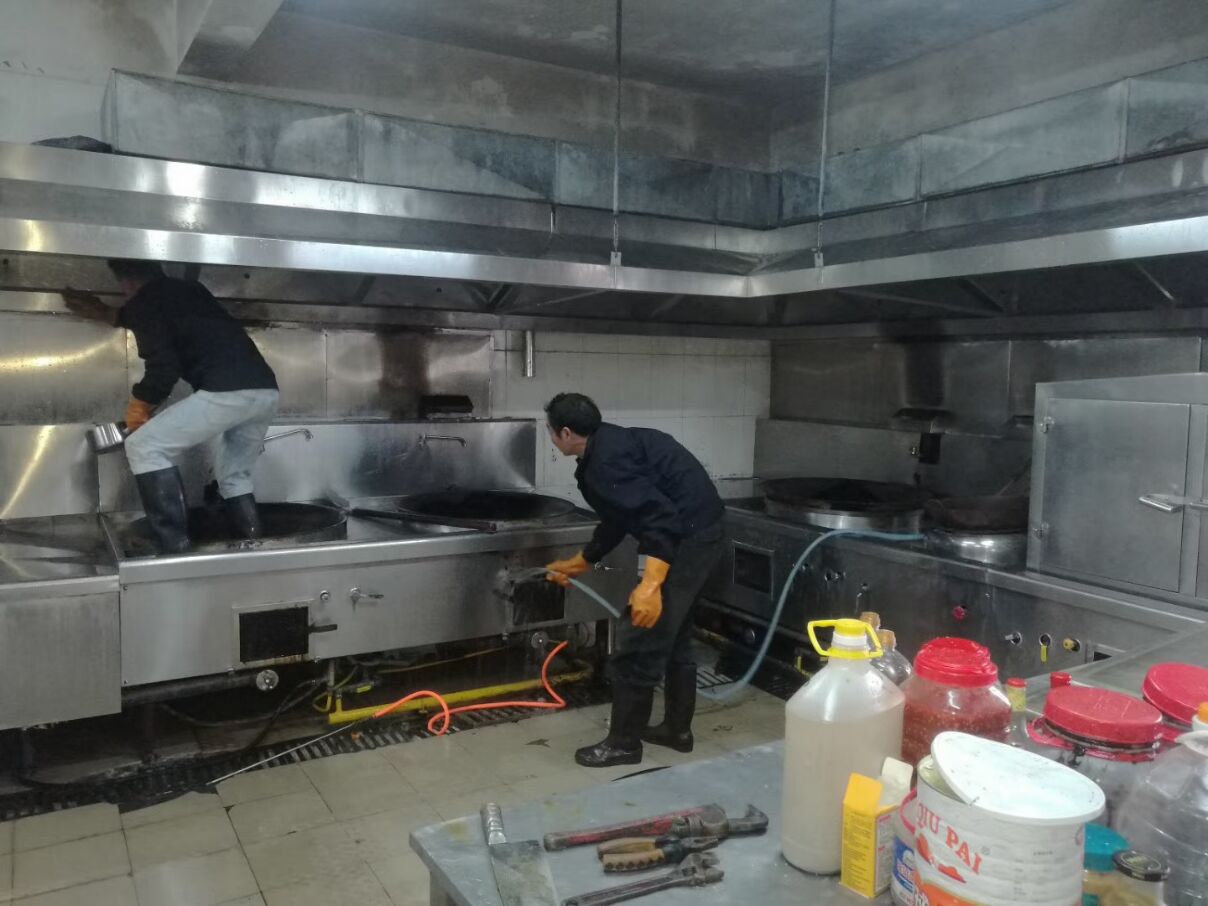 梅州市广旭酒店厨房设备维修安装大锅灶节能炉灶厨具炉具