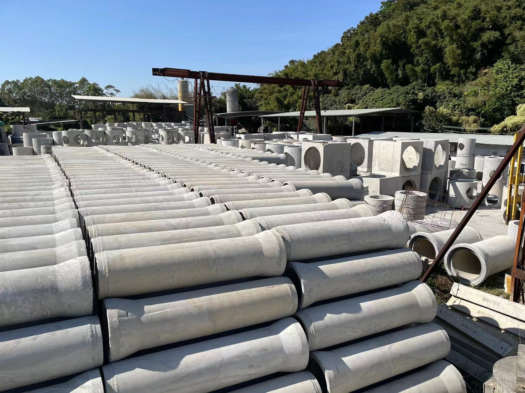 广东广州 水泥制品 现货工厂 二级钢筋混凝土管 混凝土水泥管 钢筋砼管排污管