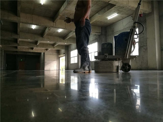 衡阳南岳区厂房仓库水泥地面固化抛光地板起灰处理,水泥地硬化