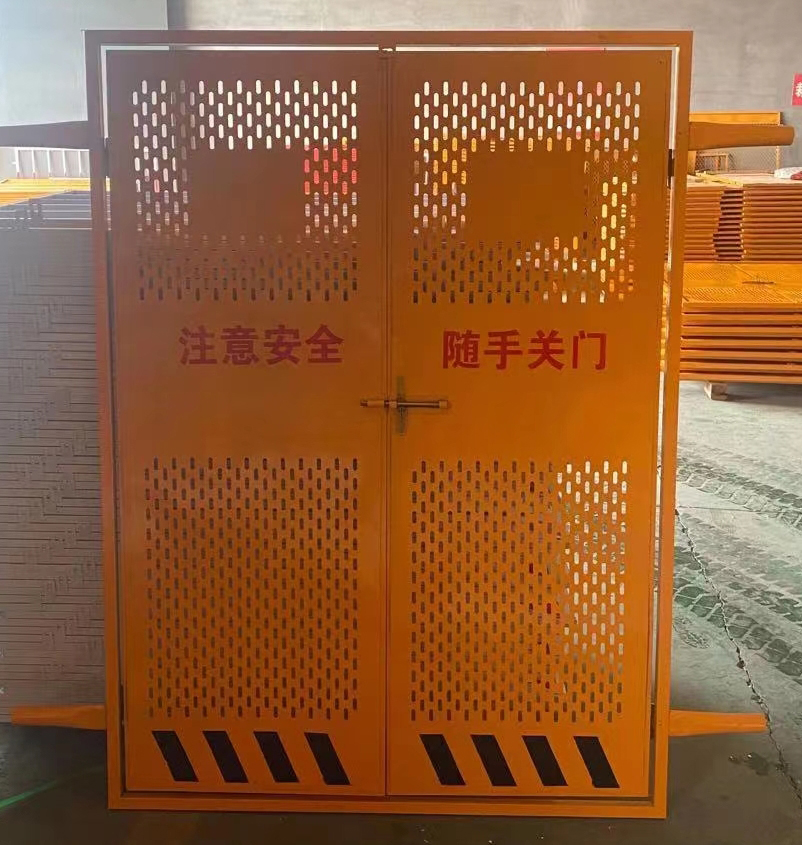 物料升降机安全防护门电梯门A三明物料升降机安全防护门电梯门生产厂家