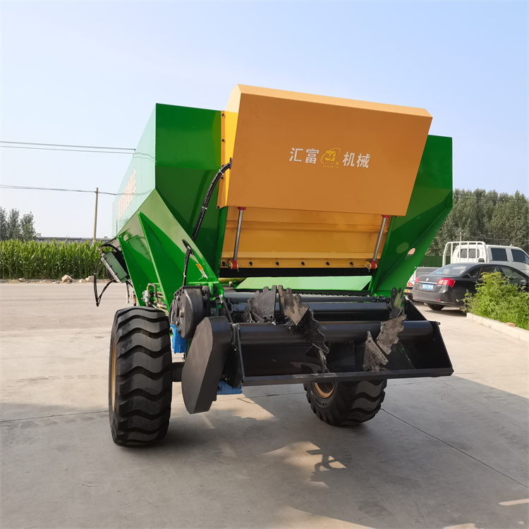 大型撒肥车设备 土杂肥撒播机