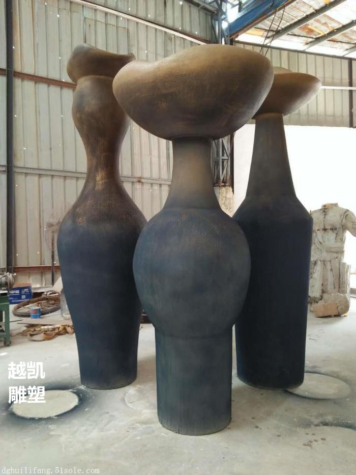 啤酒瓶雕塑订做制作厂家 常用景观工艺品啤酒瓶雕塑 化学题材制作