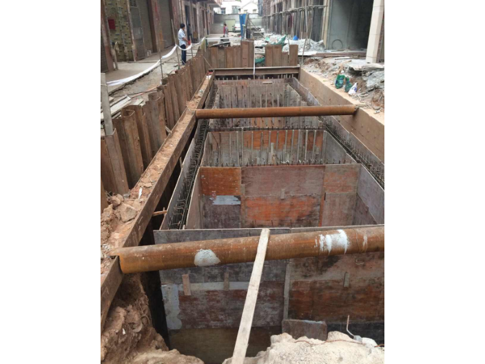 拉森挡土钢板桩施工服务 深圳市宏泰钢板桩工程供应