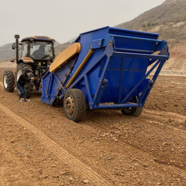 土壤改良农田捡石机 新圣泰牵引式整地机械厂家